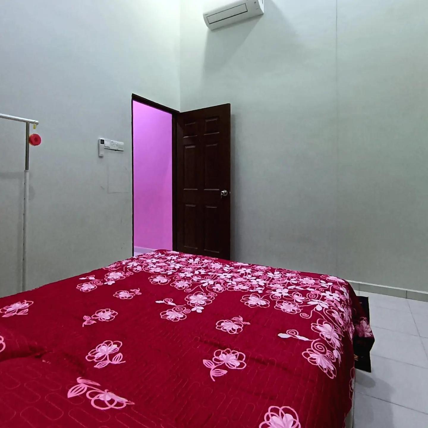 Ebnur Homestay Арау Экстерьер фото