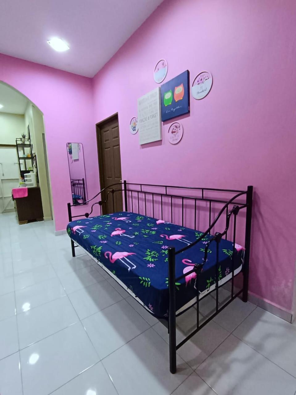Ebnur Homestay Арау Экстерьер фото